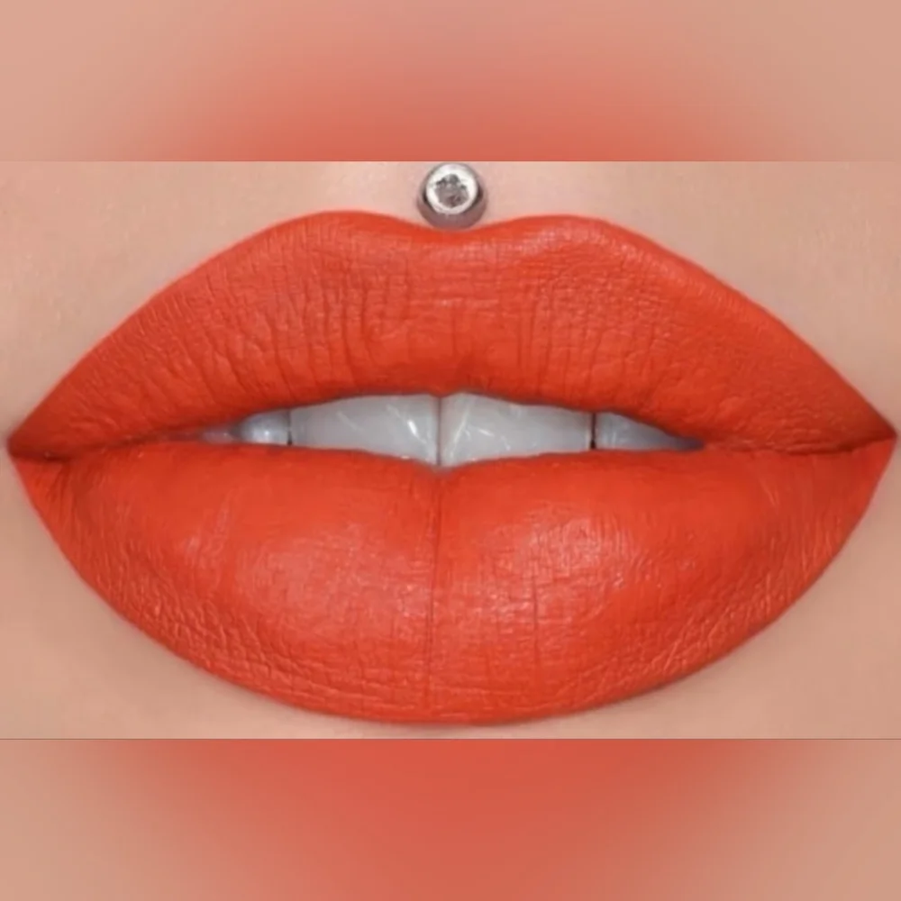 Jeffree Star Velour Liquid Lipstick in Bold Orange, Pain Is Pleasure NWT